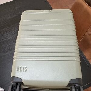 Beis Carry On & Toiletrie Bag